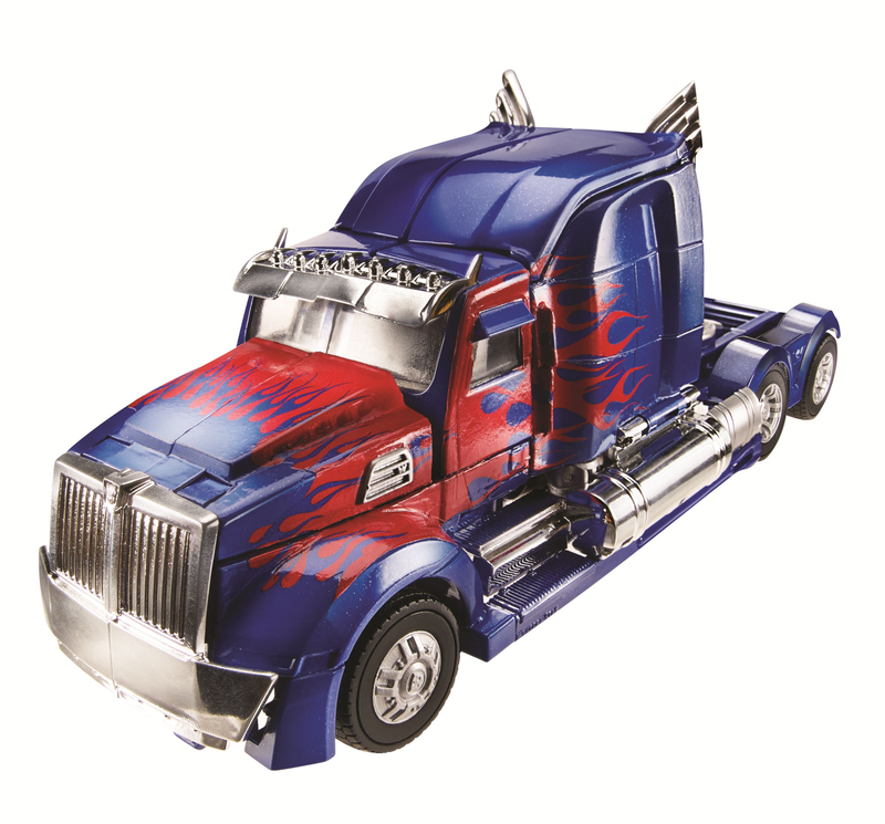 Illustration for article titled First look at Transformers 4's Optimus Prime and more cool toy reveals
